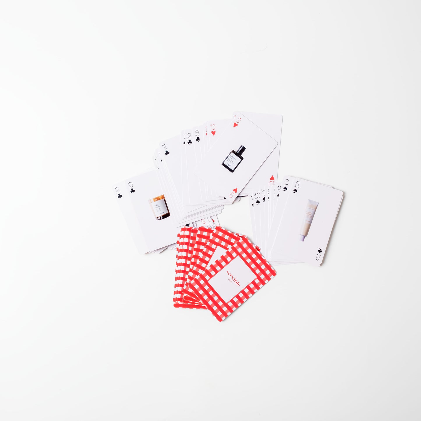 LE JEU DE CARTES
